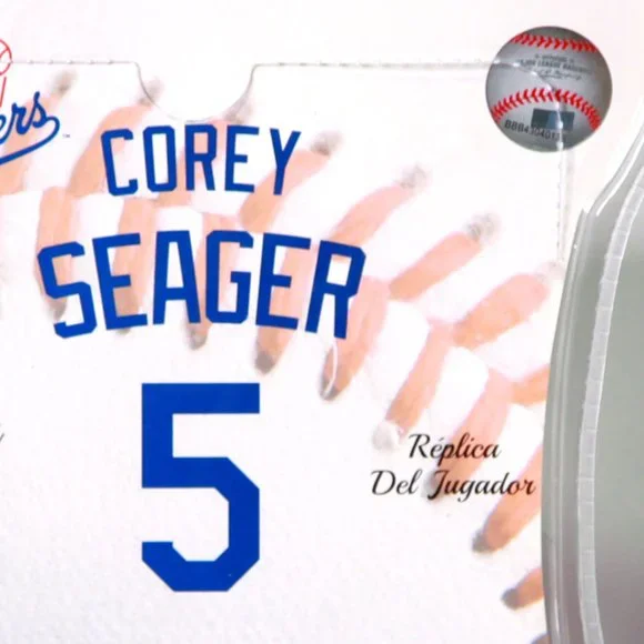 Corey Seager 6" Baseball Figurine by Imports Dragon Sealed **Like New** - Picture 4 of 6